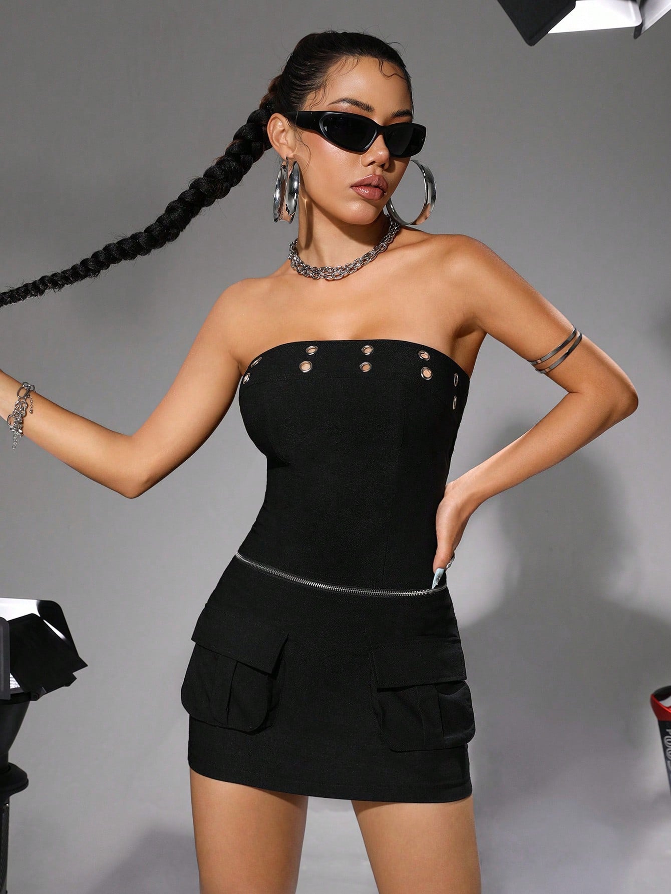 2pcs/Set Metal Eyelets Tube Top And Low Waist Cargo Style Skirt With Pockets