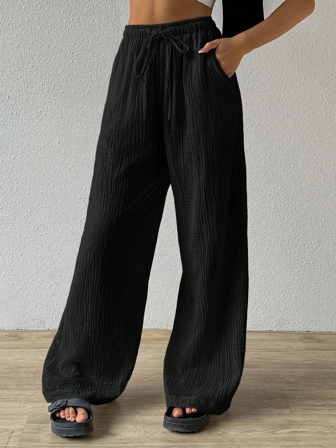 Women's Solid Color Simple Texture Wrinkled Loose Fit Pants For Daily Wear